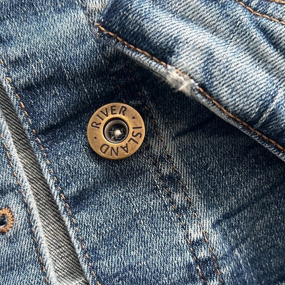 River Island Throwback Denim Jacket - Picture 8 of 14
